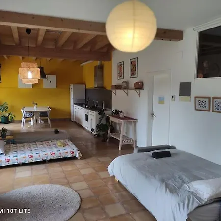 Rural Con Entrada Independiente Lejlighed *