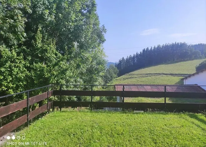 Rural Con Entrada Independiente * Muxika